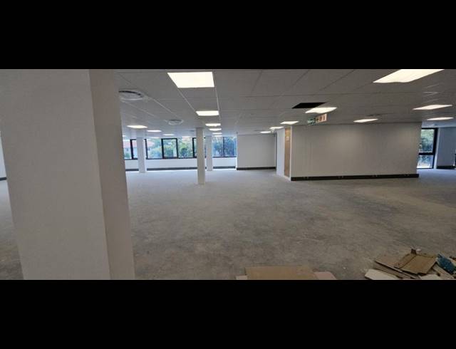 BUSINESS PROPERTY TO RENT IN VORNA VALLEY